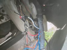 This is electrical damage in passenger front wheel bay coming from fuse box. Single dad who can’t really afford a new car but needs to get to work 
2004 Nissan quest