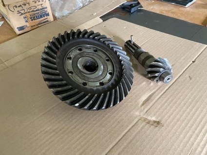 Ring and pinion set for '36 Ford