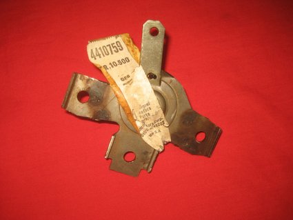 NOS 1964-67 Pontiac GTO right side door release