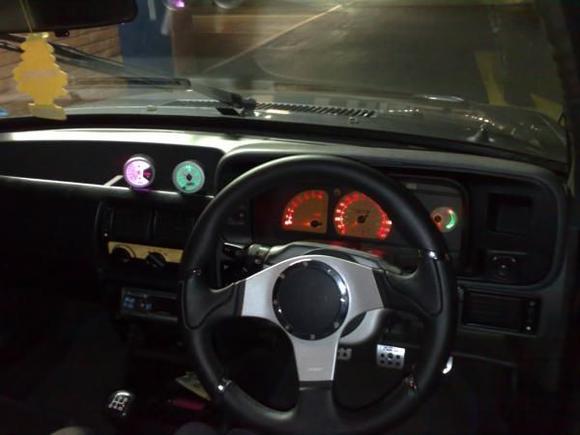 cool gauges that used to change colour :)