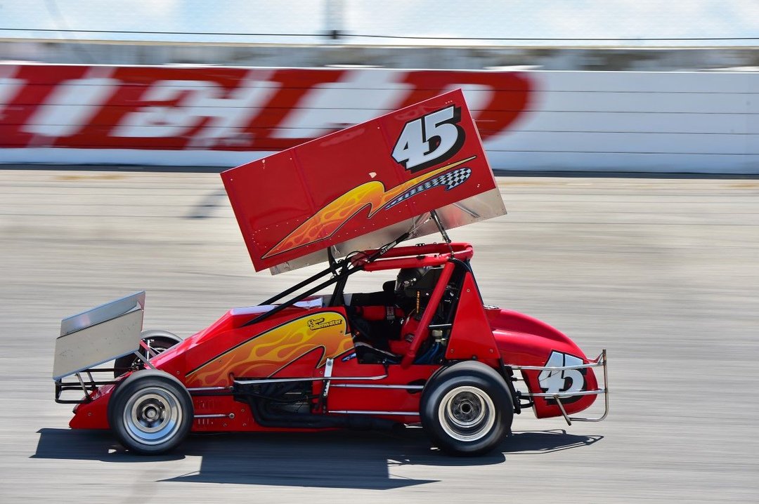 2 410 Pavement Sprint Cars, Spares, and Tools for Sale in BARBERTON