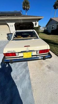 1988 Mercedes-Benz 560SL  for sale $22,495 