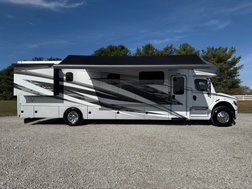 2026 Renegade Verona 40VTS Motorcoach