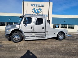 2011 Freightliner M2 Sport Chassis