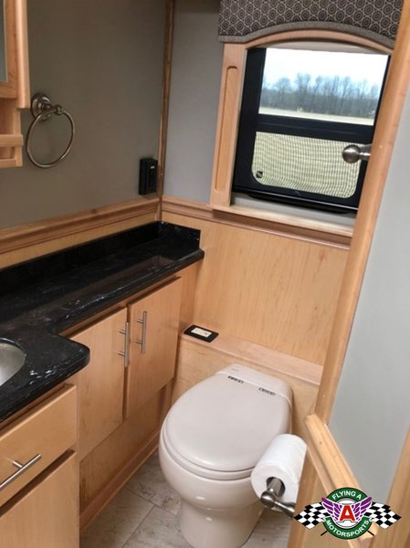2018 Renegade 17' Toterhome