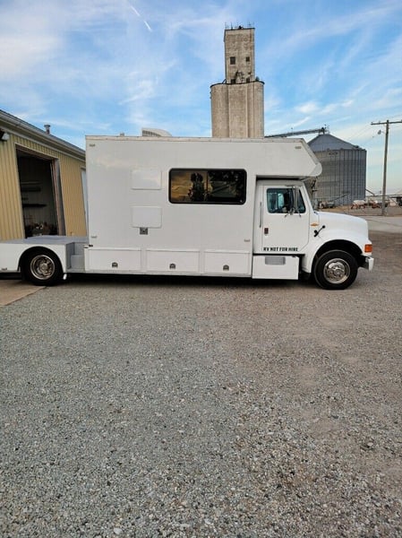 1990 International 4600 Toter  for Sale $48,000 