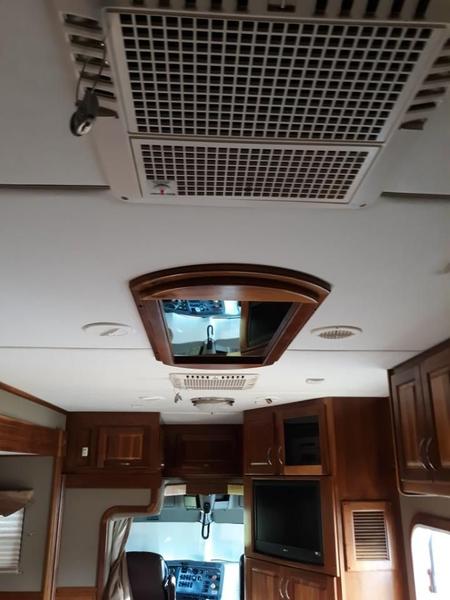 2008 freightliner with 31 ft stacker trailer