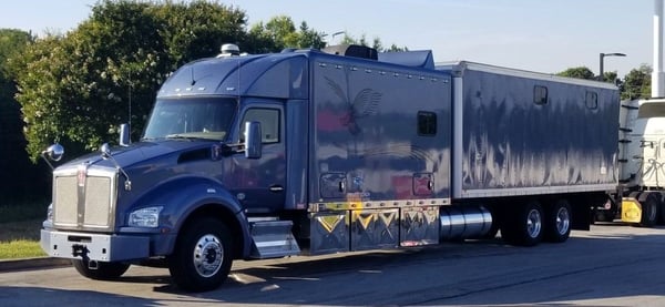 Big Blue Truck Kenworth T880   for Sale $285,000 