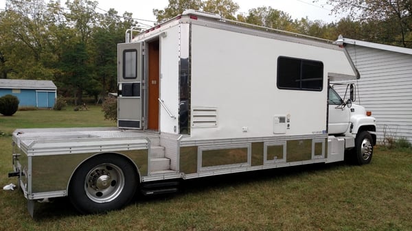 Renegade Toter Home 1998 Kodiak Chassis  for Sale $45,000 