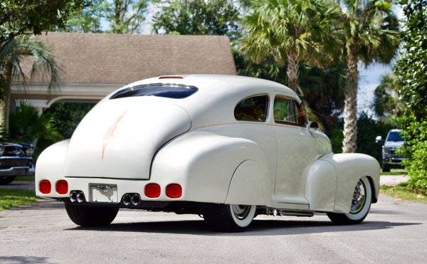 1947 Chevrolet Fleetline Aero Sedan / SUPER High Show Qualit