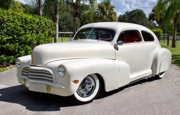 1947 Chevrolet Fleetline Aero Sedan / SUPER High Show Qualit