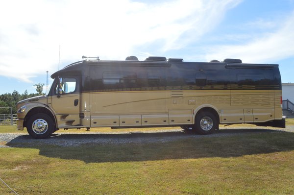 2007 Dynamax Dynaquest XL 38TS for Sale $129,000