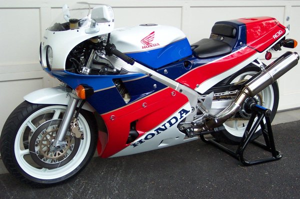 For sale: 1990 Honda RC30  for Sale $25,000 