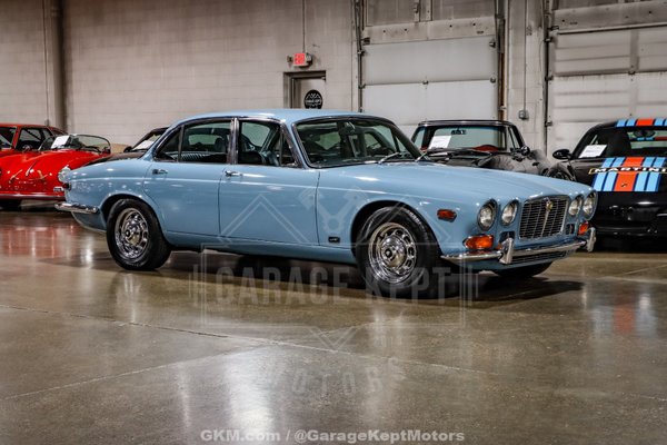 1971 Jaguar XJ6  for Sale $29,900 