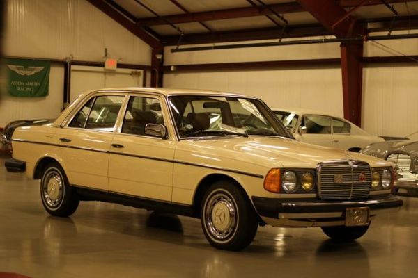 1981 Mercedes Benz 280E  for Sale $18,995 