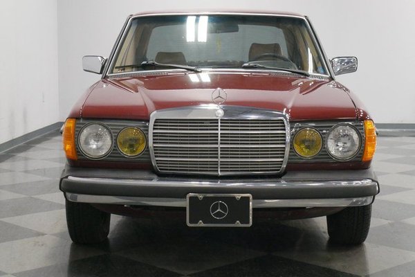 1983 Mercedes-Benz 240D for Sale $18,995