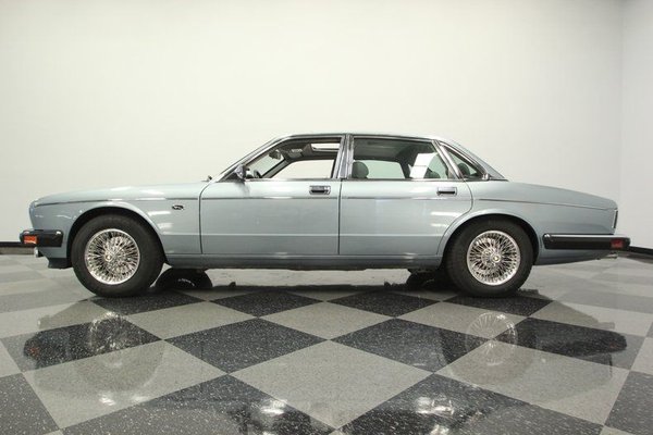 1990 Jaguar XJ6 Vanden Plas for Sale $9,995