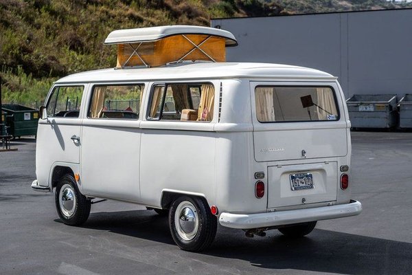 1968 Volkswagen Camper Pop-top