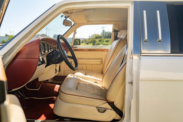 1985 Rolls Royce Silver Spur Limo  for Sale $32,000 