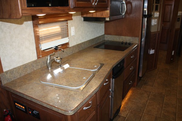 2013 Showhauler Two Full Baths Bunk Beds Motorhome