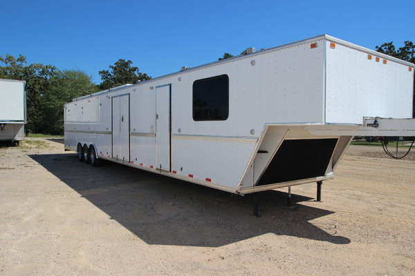 48' 2000 LTD race trailer  for Sale $39,500 