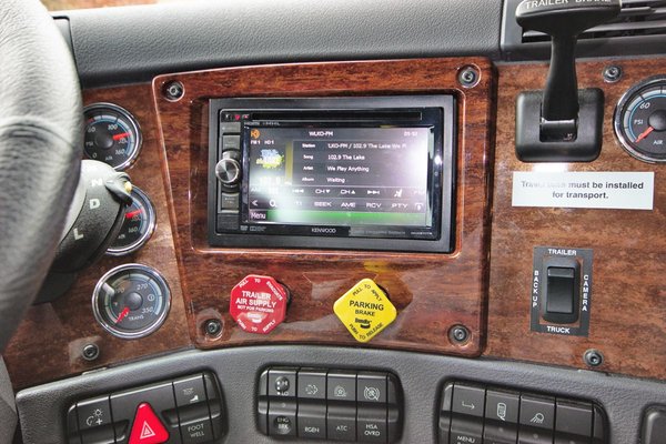 2017 Renegade 1700DS Sportdeck Toterhome