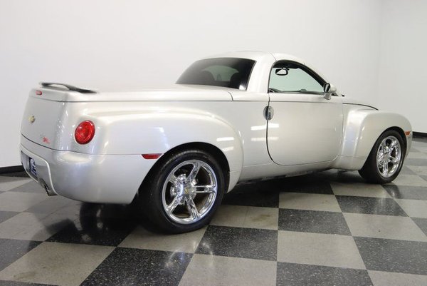 2004 Chevrolet SSR for Sale $23,995