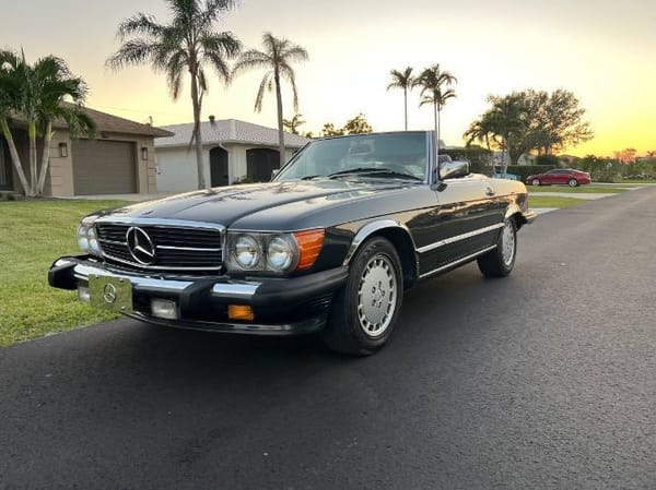 1988 Mercedes-Benz 560SL  for Sale $50,495 