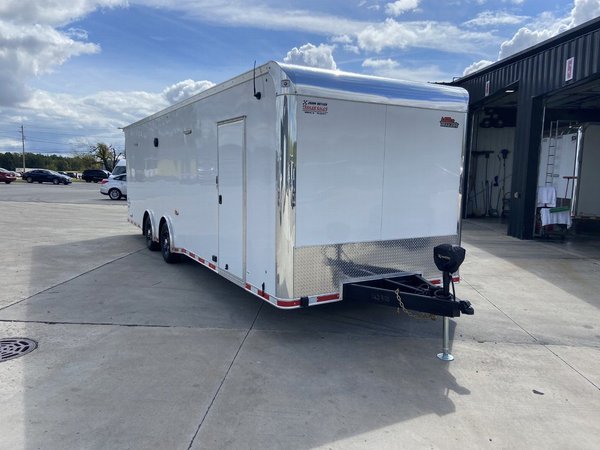 United PREM 8.5x28 Racing Trailer