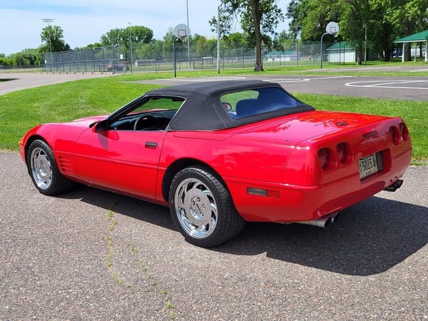 1991 Chevrolet Corvette Convertible  for Sale $12,900 