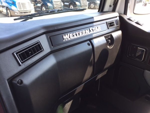 NEW 2019 Western Star 600 HP