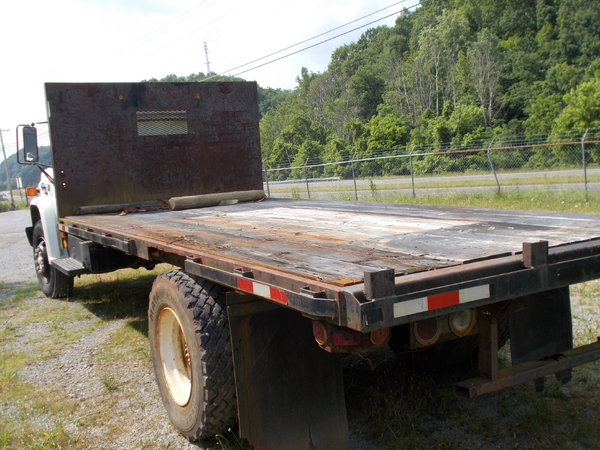 1982 Chevy 2 ton flatbed truck for Sale in Bluff City, TN | RacingJunk