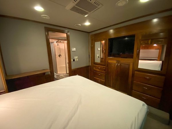 2008 Haulmark 3 Slide *INCREDIBLE FLOORPLAN* for Sale $174,900