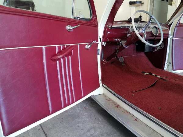 1947 Ford Super Deluxe
