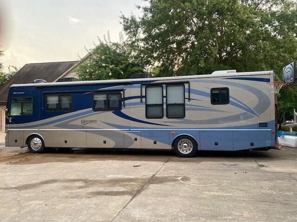 2008 Fleetwood Discovery Model 40X, 32,000 miles  for Sale $83,000 