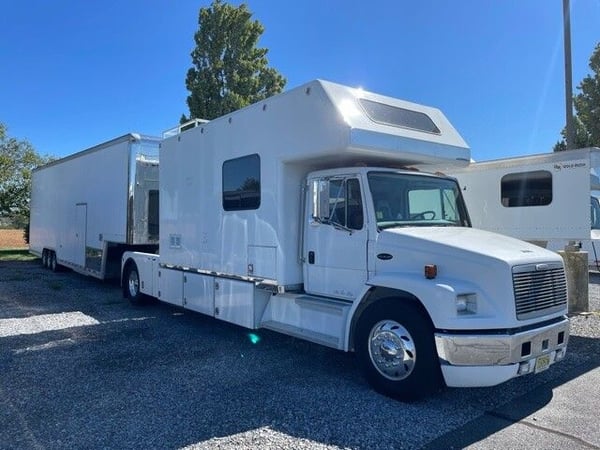 2000 Crew Chief Freighliner  for Sale $94,900 
