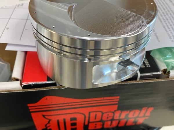 lsx diamond piston 10 of them and total seal rings , h13 pin