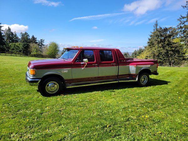 Classic Dually Crew Cab  for Sale $30,000 