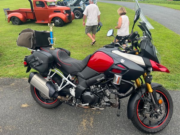 2014 Suzuki DL 1000 V-Strom with low miles 9K