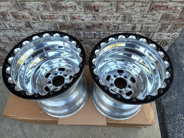 SANDERS DOUBLE BEADLOCK WHEELS  for Sale $2,400 