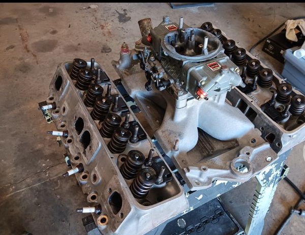 Complete Chevy small block setup