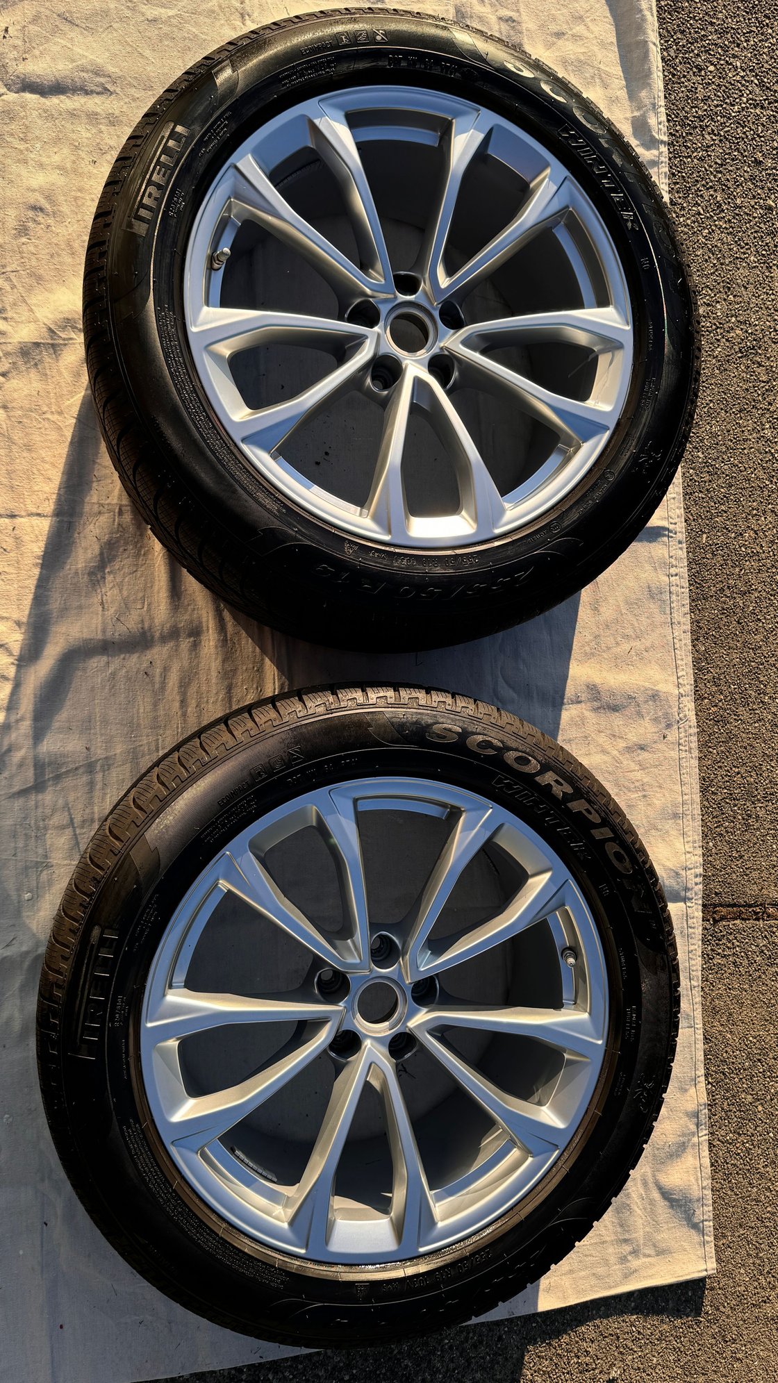 Wheels and Tires/Axles - Macan winter wheels and tires - Used - 2015 to 2024 Porsche Macan - Normandy Park, WA 98166, United States