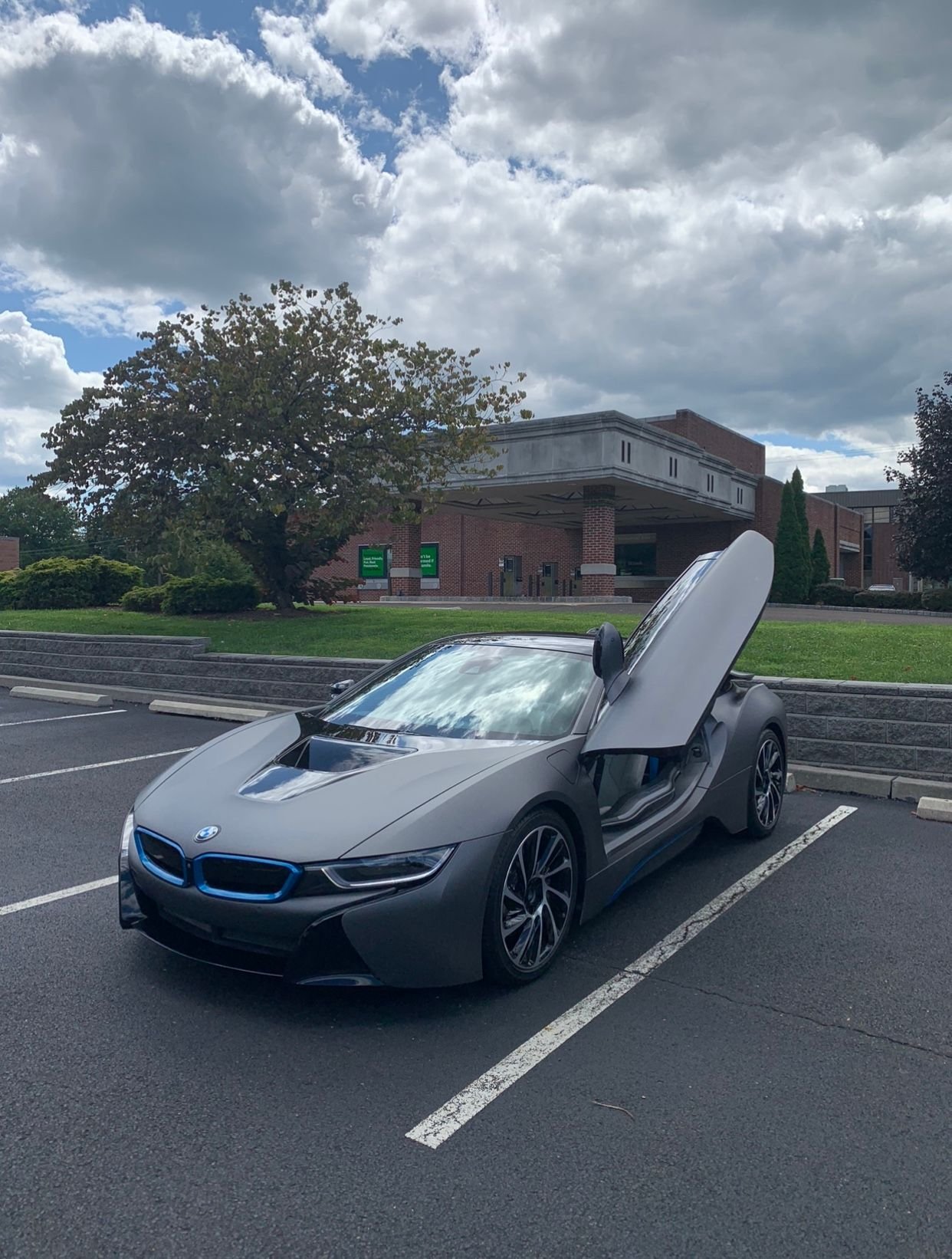 2015 BMW i8 - 2015 BMW i8 Protonic Blue Impulse Package (Grey Wrap) - Used - VIN WBY2Z2C59FV392326 - 27,000 Miles - 3 cyl - AWD - Automatic - Coupe - Blue - Philadelphia, PA 19115, United States