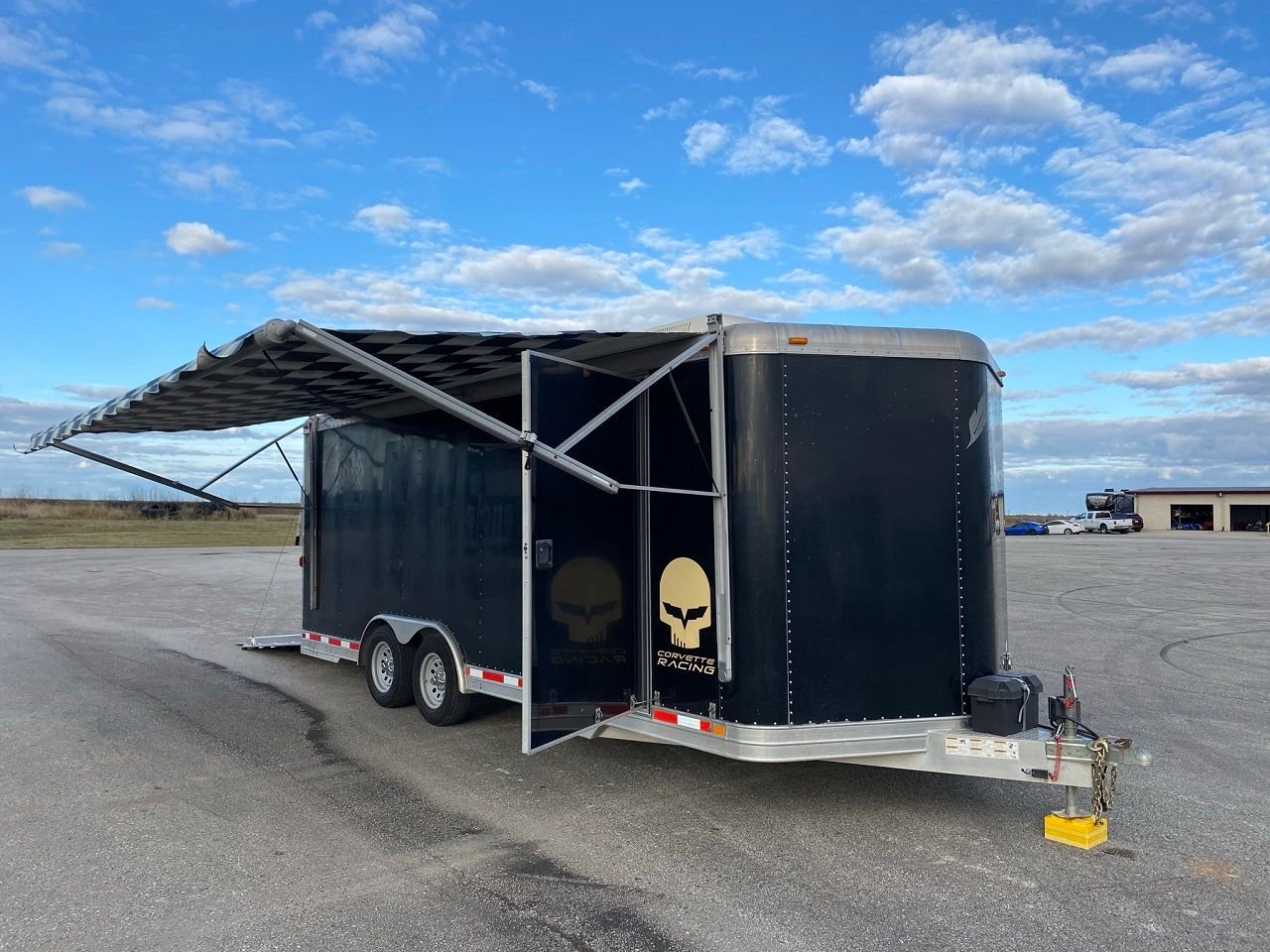 Featherlite Aluminum 20' Enclosed Trailer, AC/ Winch/ Awning Rennlist