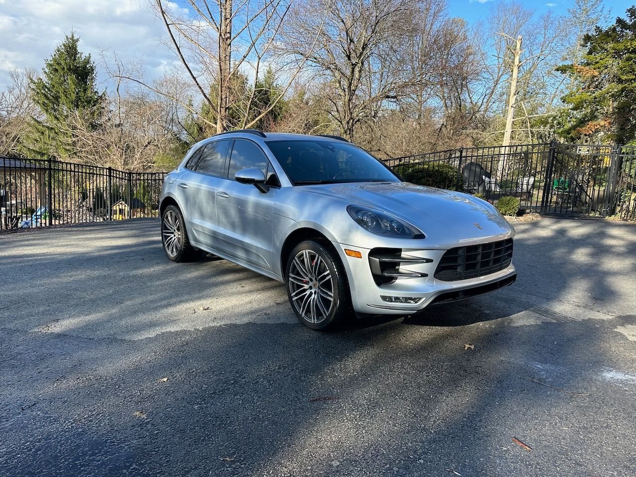 2017 Porsche Macan - 2017 Macan Turbo $38k, 45k Miles, $92k sticker, All Services Done, Pittsburgh PA - Used - VIN WP1AF2A56HLB61261 - 45,500 Miles - 6 cyl - AWD - Automatic - SUV - Silver - Pittsburgh, PA 15241, United States