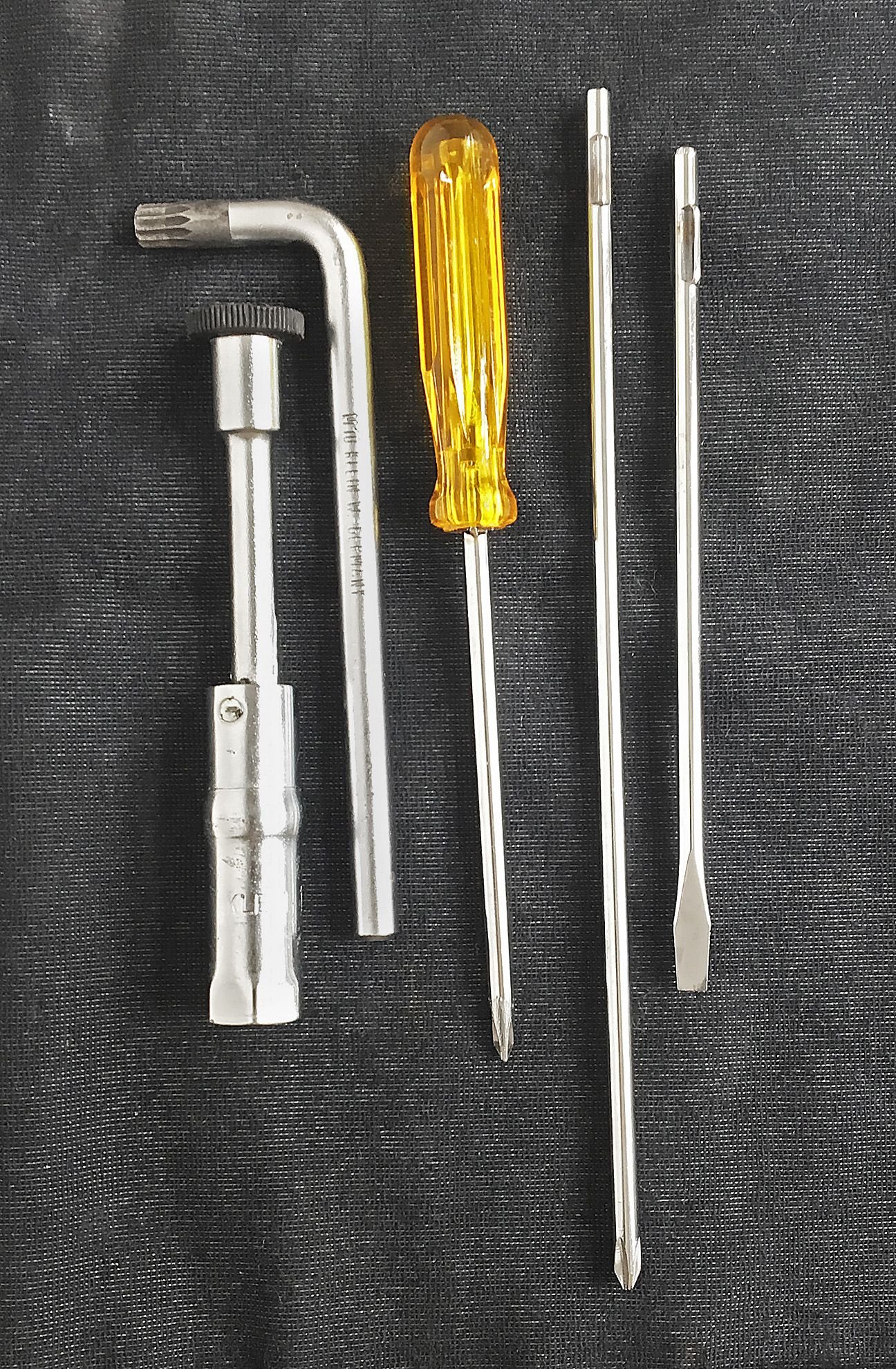 Accessories - 964/993 Tool Kit COMPLETE and MINT - Used - Mirror Lake, NH 03853, United States