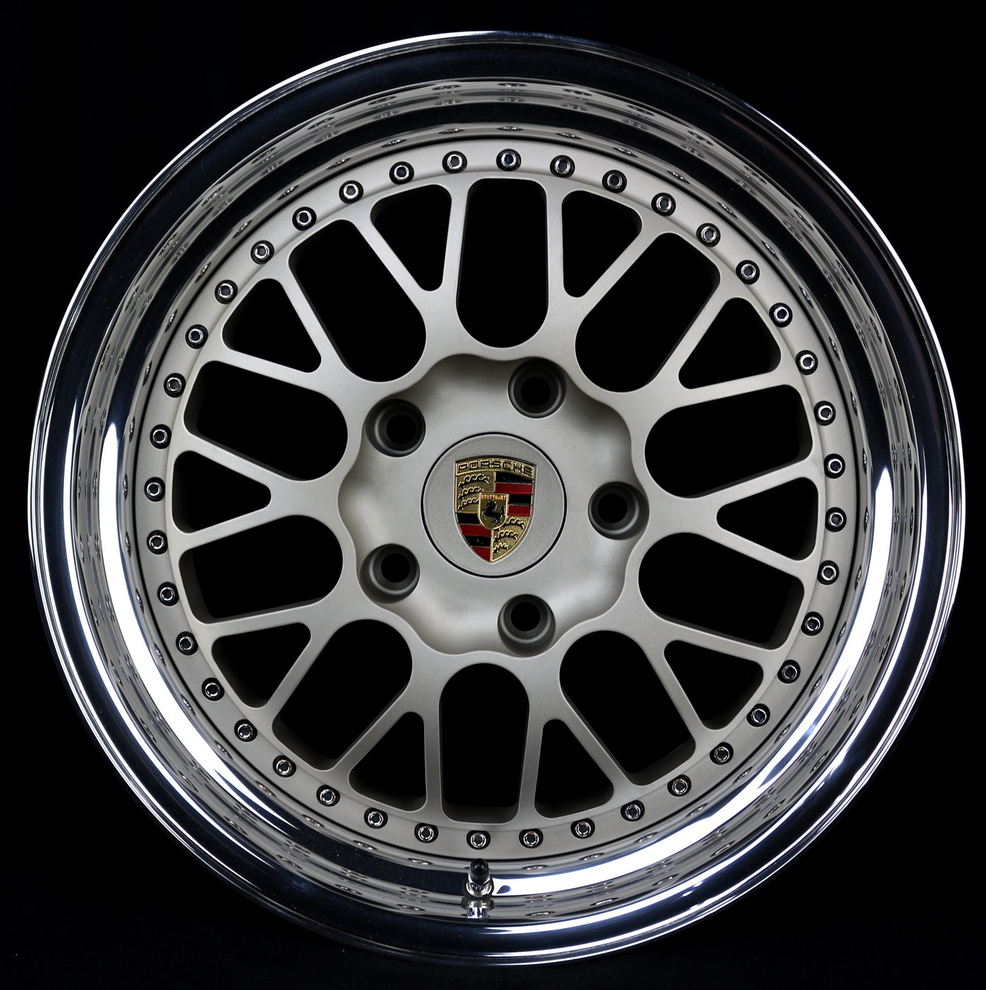 Porsche sport design wheels 18 in unique color as Kinesis Rennlist