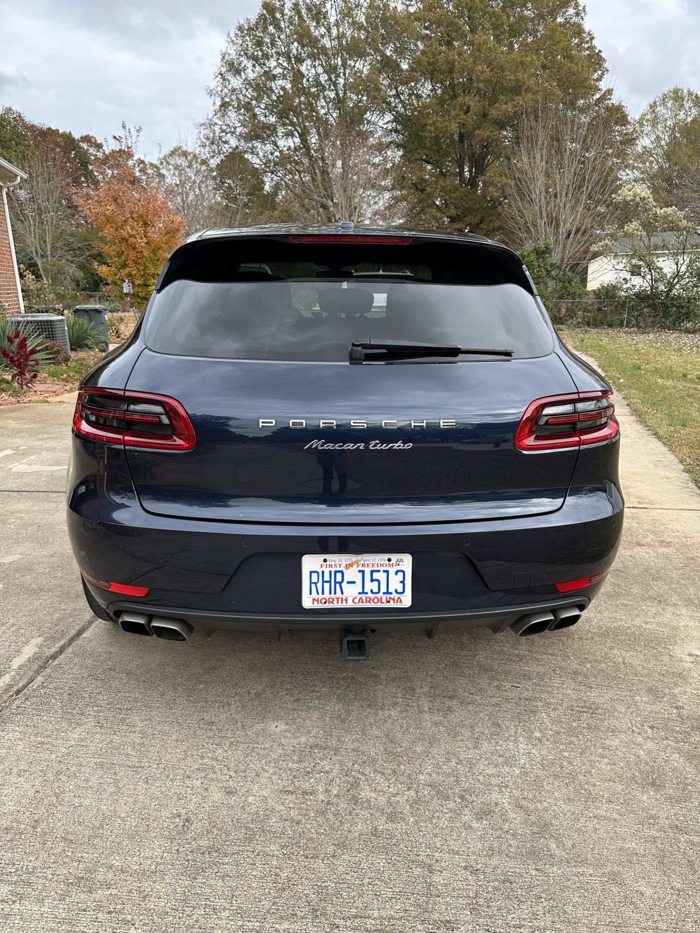 2015 Porsche Macan - 2015 Porsche Macan Turbo - Used - VIN WP1AF2A55FLB97990 - 62,100 Miles - 6 cyl - 4WD - Automatic - SUV - Blue - Charlotte, NC 28226, United States