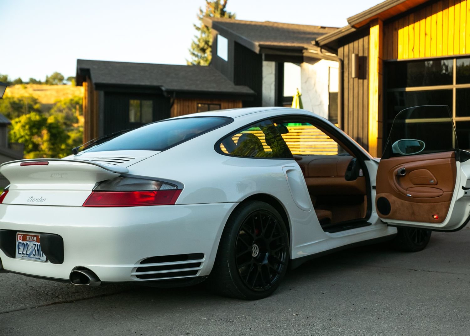 2001 Porsche 911 - 2001 Porsche 911 996 Turbo - Rare Biarritz White/ Natural Brown combo - Used - VIN WP0AB29901S686638 - 66,200 Miles - 6 cyl - AWD - Manual - Coupe - White - Logan, UT 84321, United States