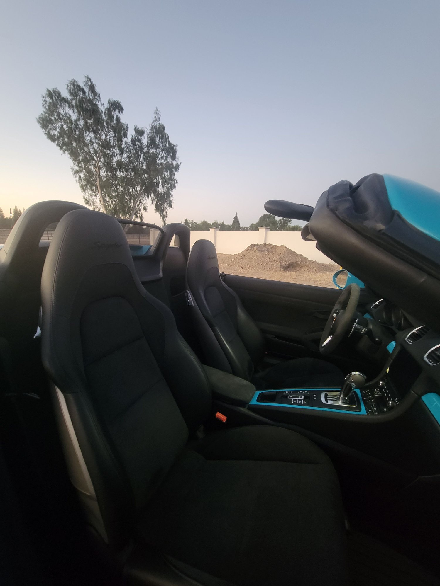 2021 Porsche 718 Spyder - Miami Blue 718 Spyder - Used - VIN WP0CC2A86MS240135 - 5,200 Miles - 6 cyl - 2WD - Automatic - Convertible - Blue - Bakersfield, CA 93314, United States